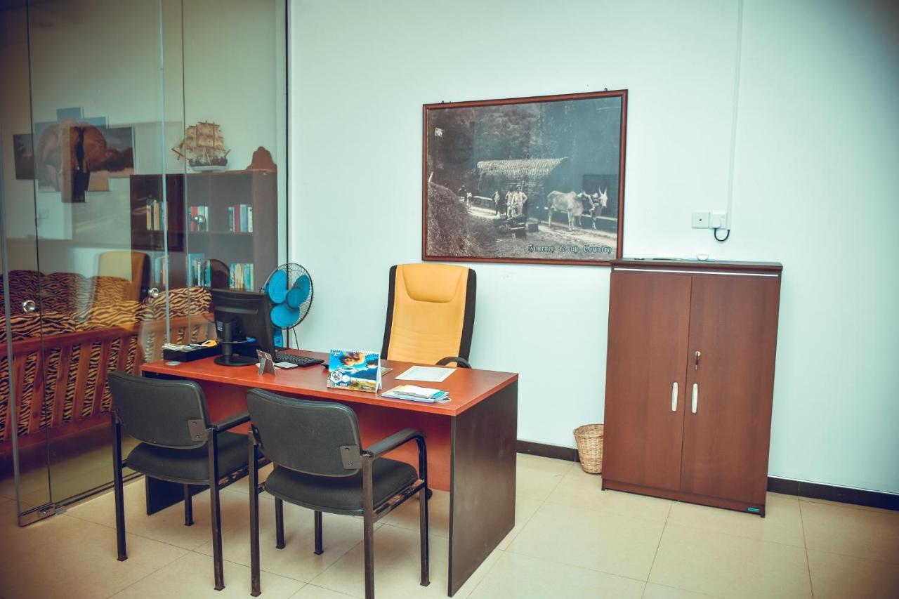Zendara Hotel Negombo Exteriör bild