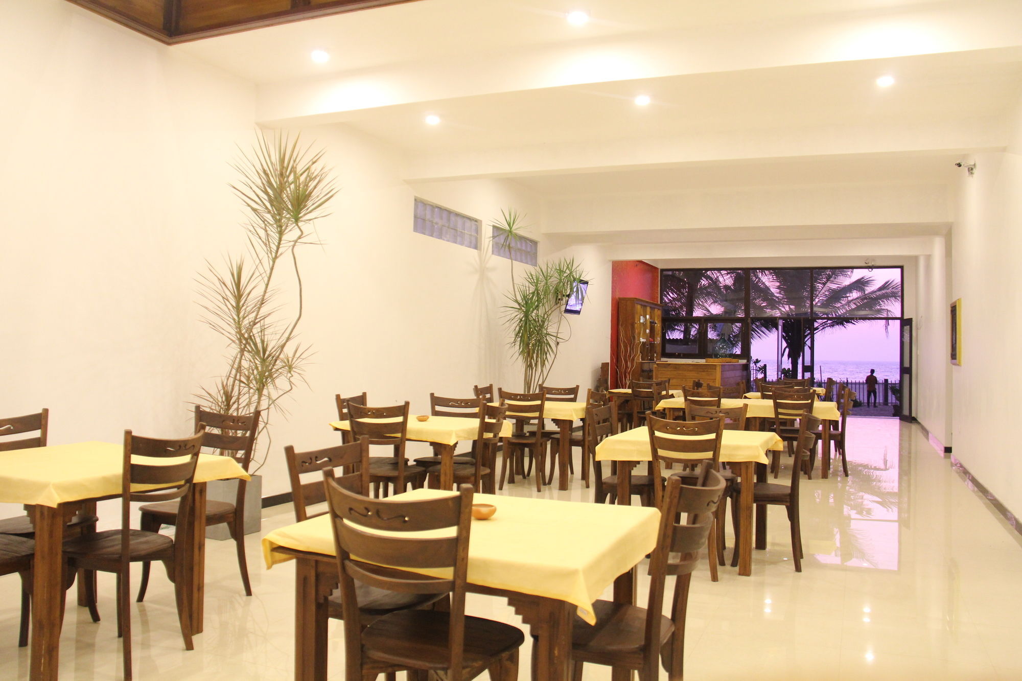 Zendara Hotel Negombo Exteriör bild