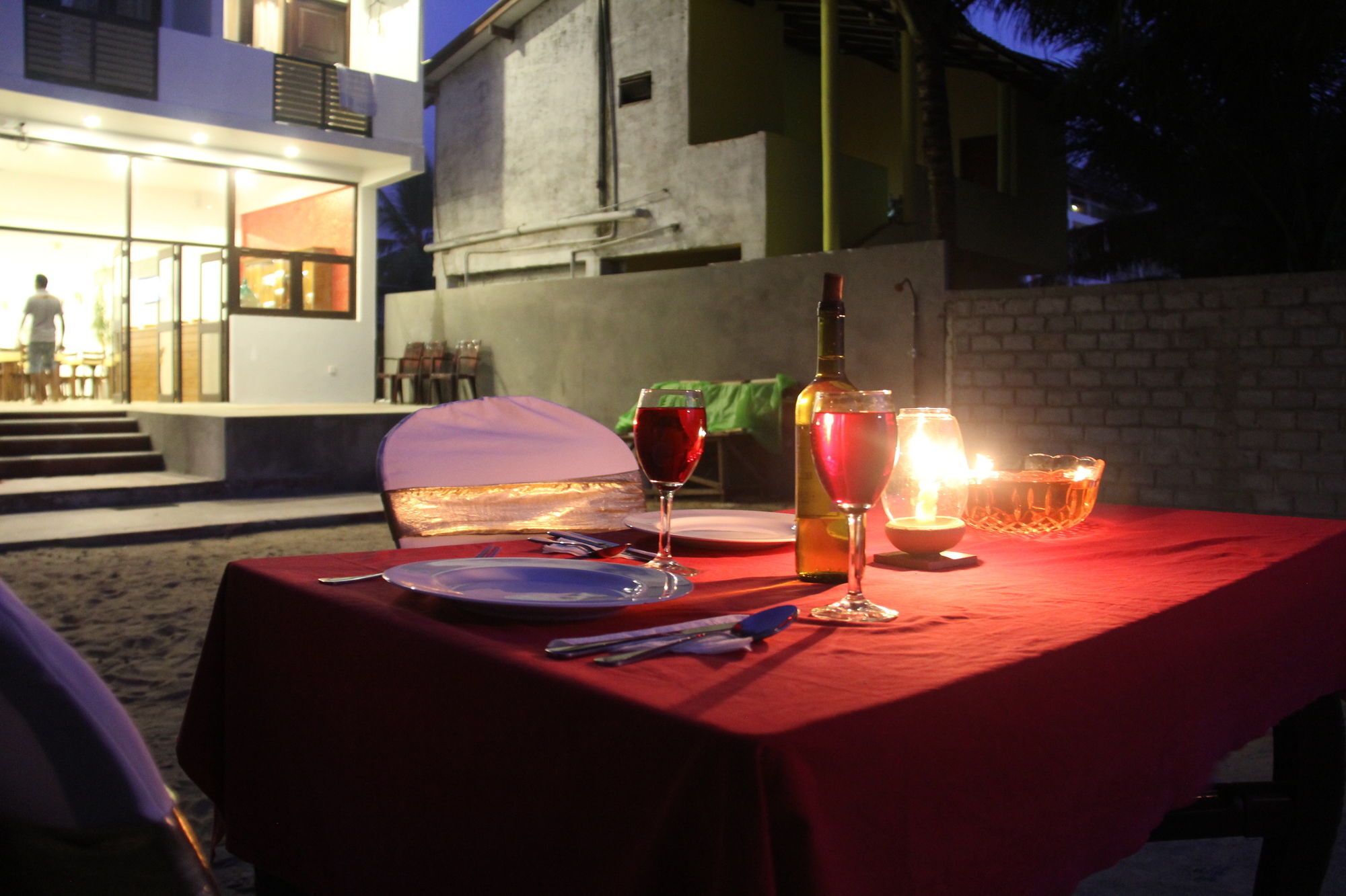 Zendara Hotel Negombo Exteriör bild